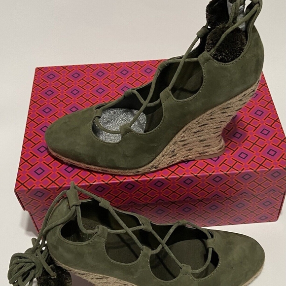 Tory Burch - Picture 3 of 10